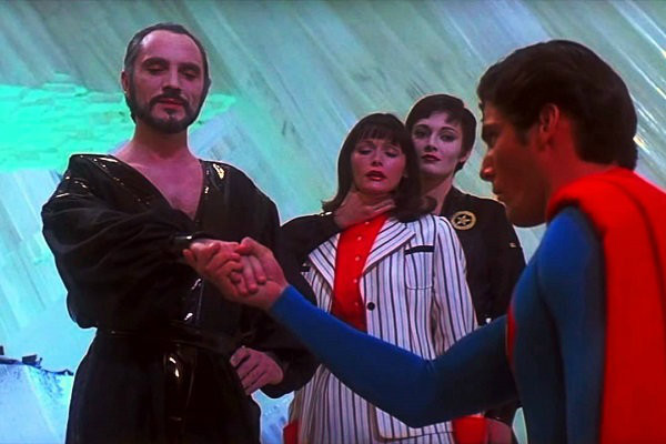 superman_ii_plano_critico-600x400.jpg