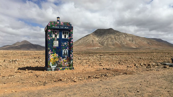 tardis clara rigsy grafite