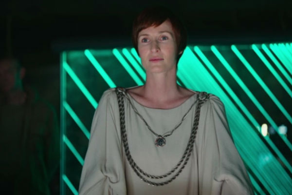 mon_mothma_rogue_one_-_h_-_2016