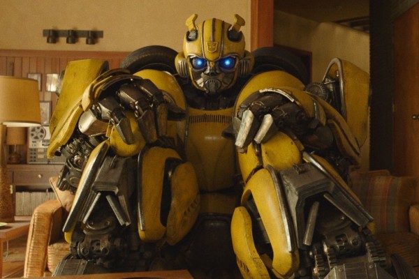 Resultado de imagem para bumblebee dylan o'brien
