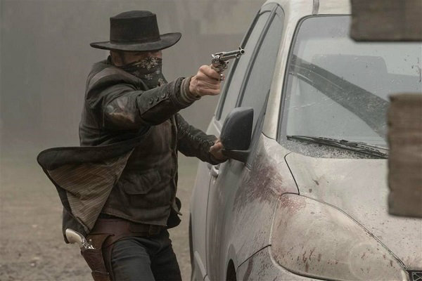 Crítica  Fear the Walking Dead – 8X05: More Time Than You Know - Plano  Crítico