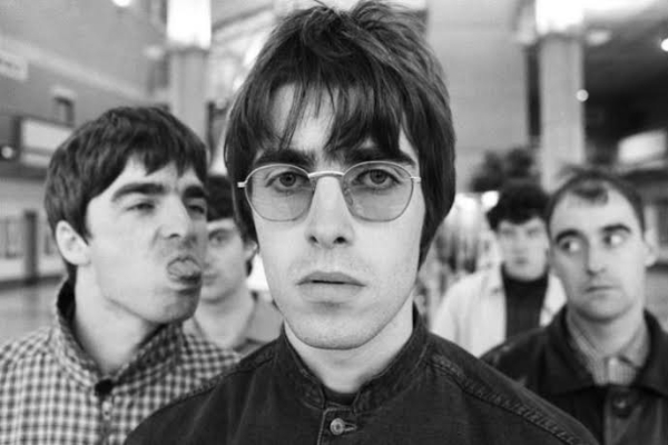 (What's the Story) Morning Glory?" - Oasis